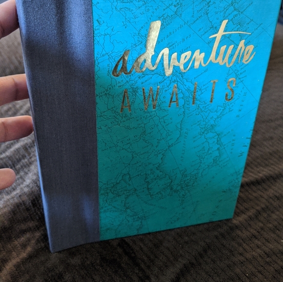 Heidi Swapp Travel Theme Photo Book - Picture 3 of 5